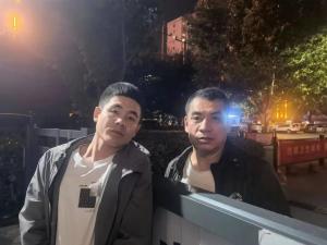 市文旅集團(tuán)一線戰(zhàn)“疫”之：古有木蘭替父從軍，今有老翁代子抗“疫”——集團(tuán)員工父子王小強(qiáng)、王浩的抗“疫”故事
